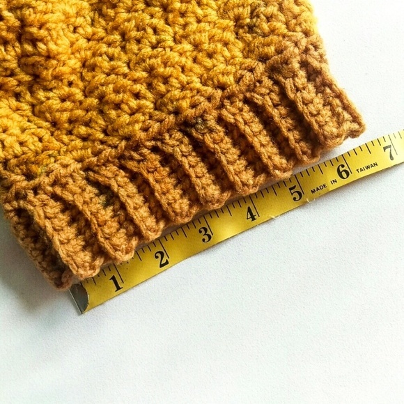 Handmade • Mommy & Me Hat set - Picture 6 of 8